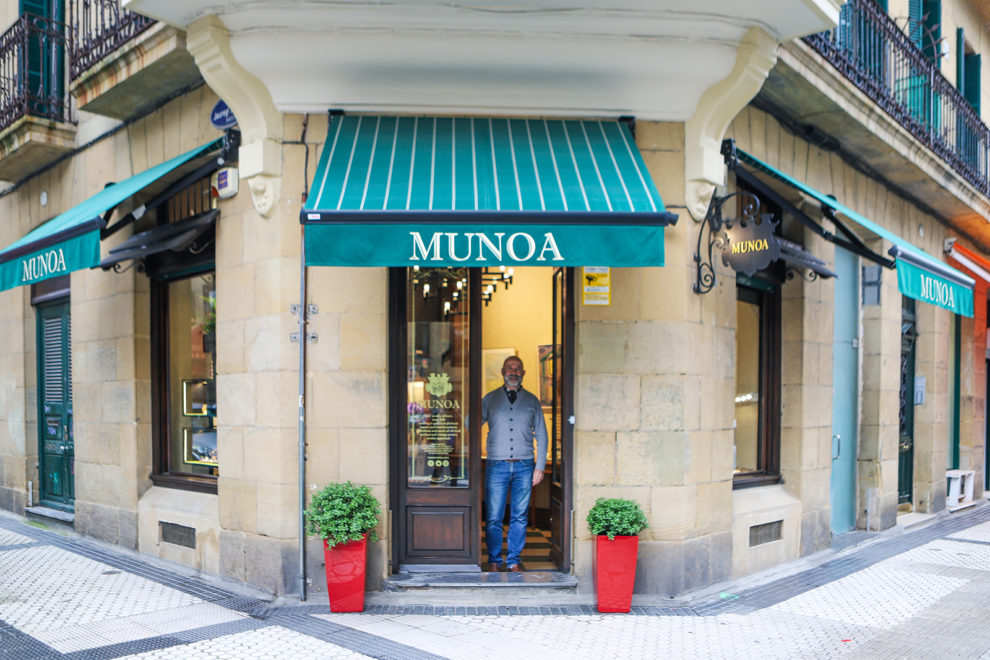 Joyería Casa Munoa, Zaharrean, Alde Zaharreko Merkatarien Elkartea, Centro Comercial de la Parte Vieja de San Sebastián