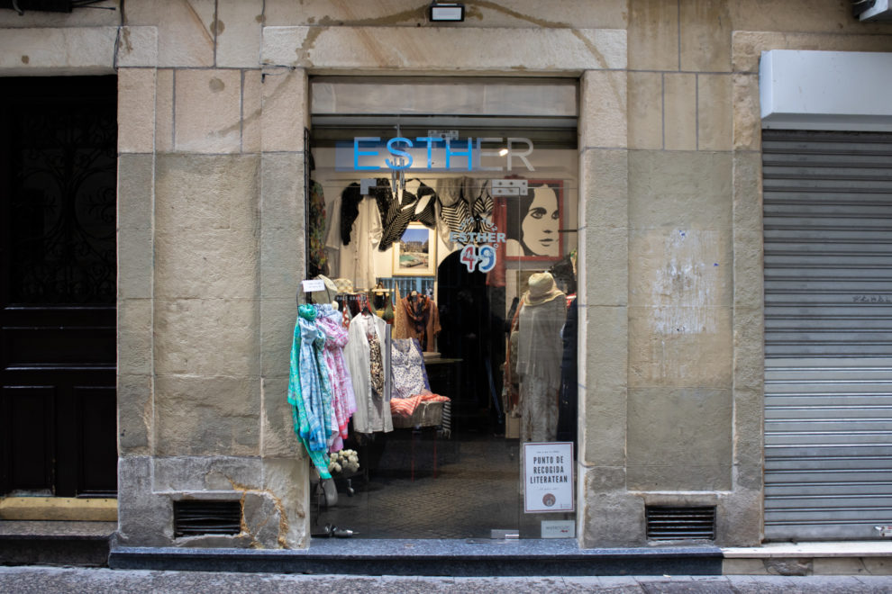 BOUTIQUE ESTHER, Zaharrean, Alde Zaharreko Merkatarien Elkartea, Centro Comercial de la Parte Vieja de San Sebastián