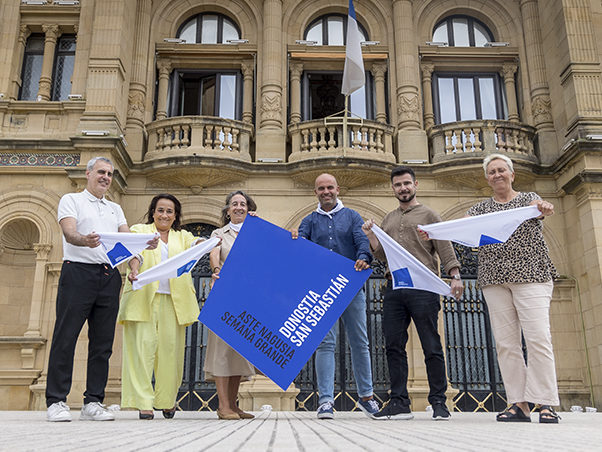 san sebastian shops pañuelo semana grande donostia 2022aste nagusia